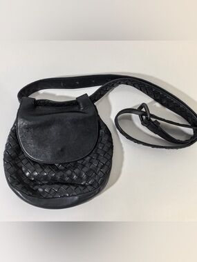 Pre-Owned Bottega Veneta Intrecciato Woven Leather Belt Bag